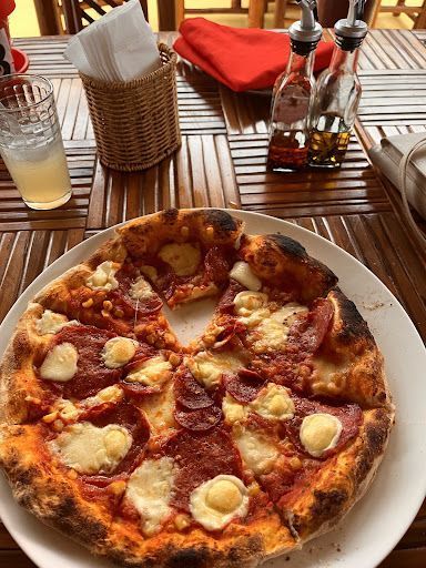 DOPPIO GUSTO PIZZERIA,GELATERÍA Y RESTAURANTE.