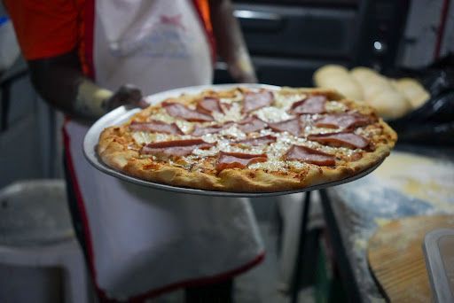 Las mejores Pizzerías cerca de mi en Estebanía: aroma a horno de leña y tradición italiana a la puerta de tu casa