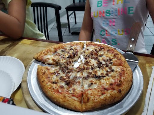 Río Pizza & Restaurante